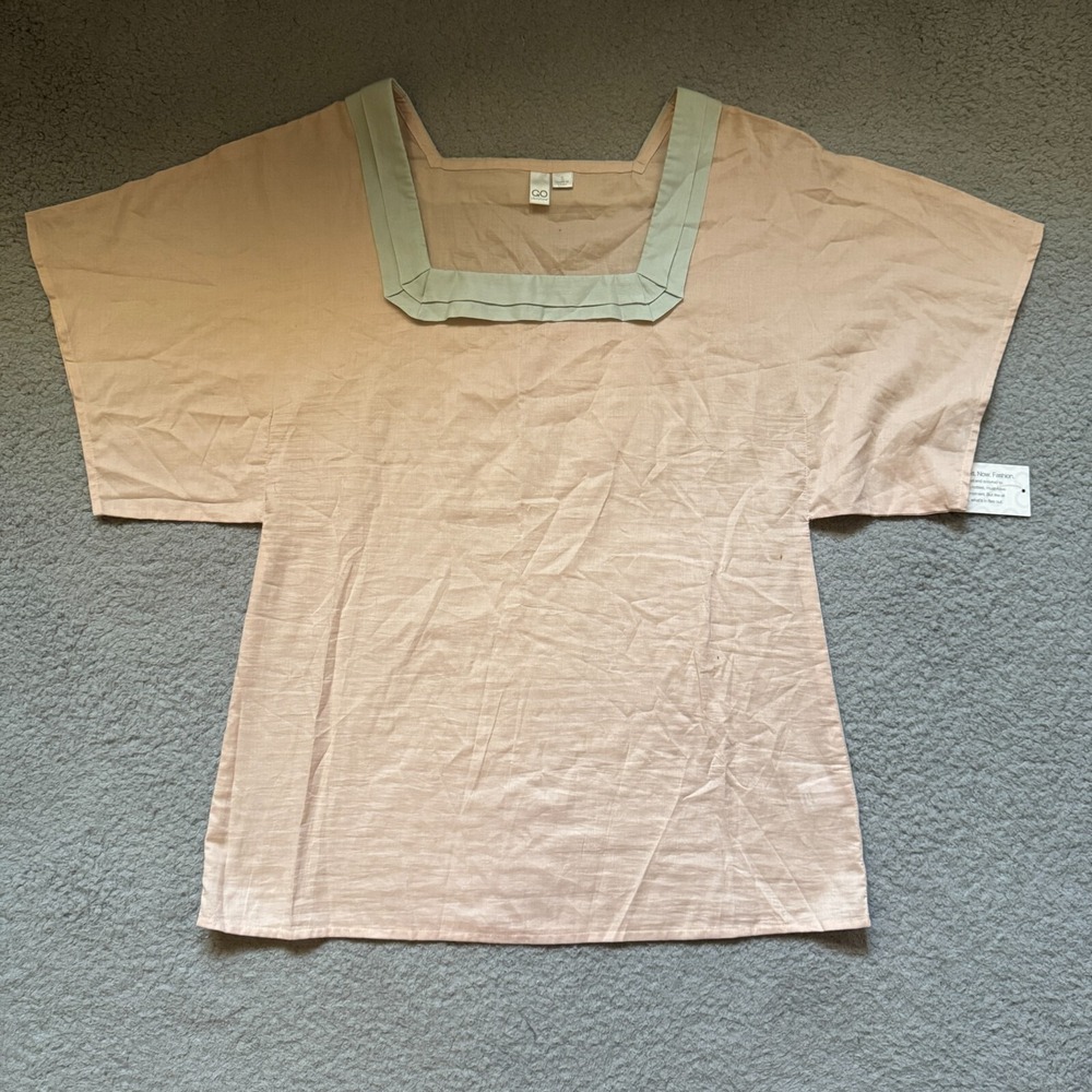 GO Short Sleeve T-Shirt Top Beige Women's Size Small Womens Square Neck‎ Tee